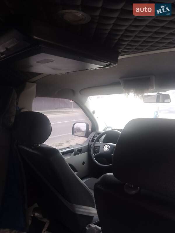 Минивэн Volkswagen Transporter 2004 в Вышгороде