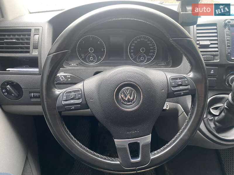 Минивэн Volkswagen Transporter 2014 в Киеве