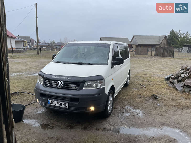Минивэн Volkswagen Transporter 2004 в Рокитном фото 18 Минивэн Volkswagen Transporter 2004 в Рокитном