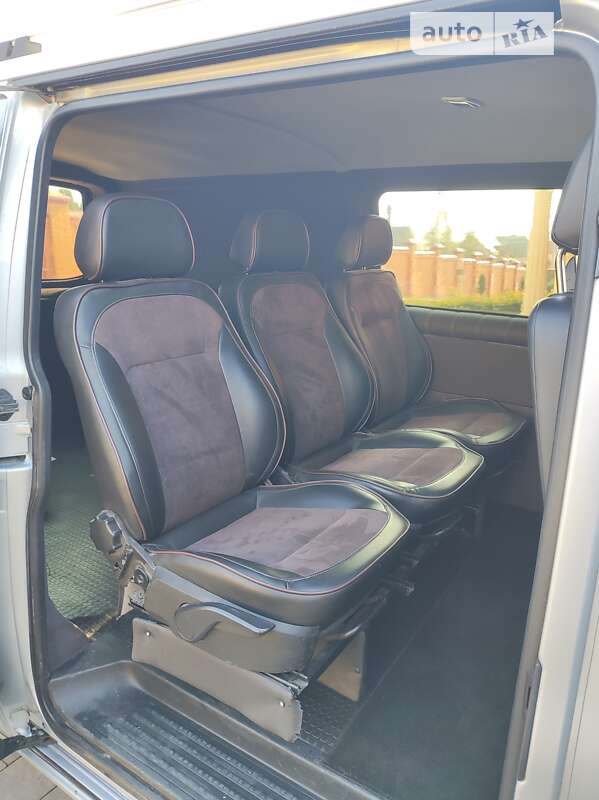 Грузопассажирский фургон Volkswagen Transporter 2014 в Луцке