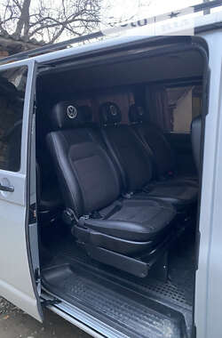 Мінівен Volkswagen Transporter 2016 в 