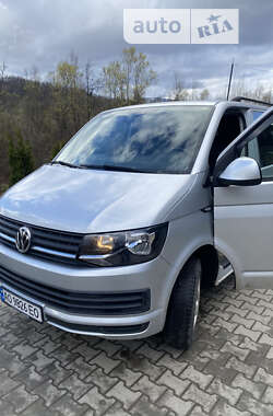 Мінівен Volkswagen Transporter 2016 в 