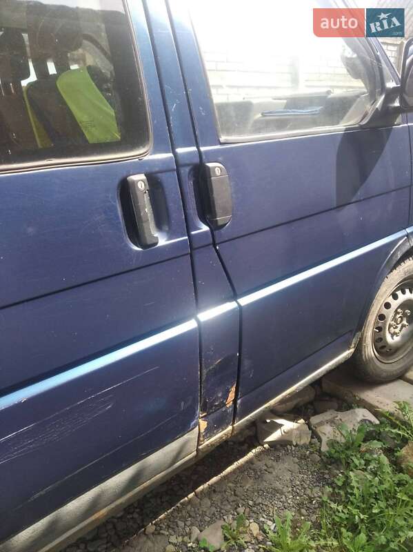 Минивэн Volkswagen Transporter 1996 в Калуше