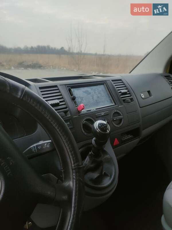 Минивэн Volkswagen Transporter 2006 в Киеве