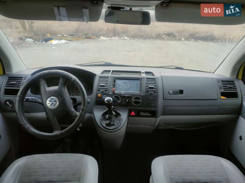 Минивэн Volkswagen Transporter 2006 в Киеве
