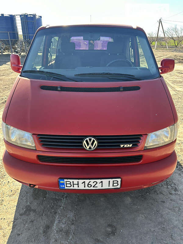 Минивэн Volkswagen Transporter 1998 в Татарбунарах