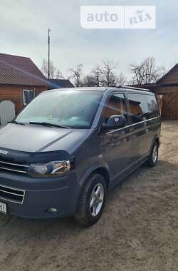 Мінівен Volkswagen Transporter 2010 в Сарнах