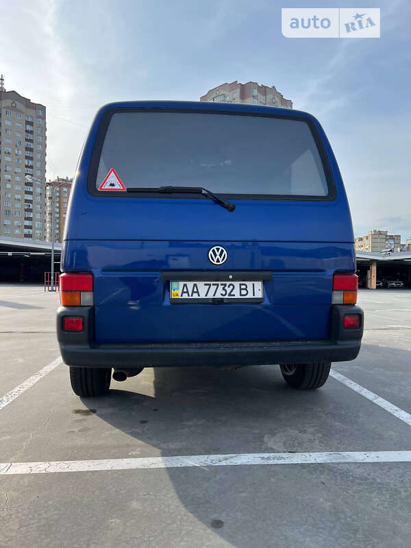 Минивэн Volkswagen Transporter 1999 в Киеве