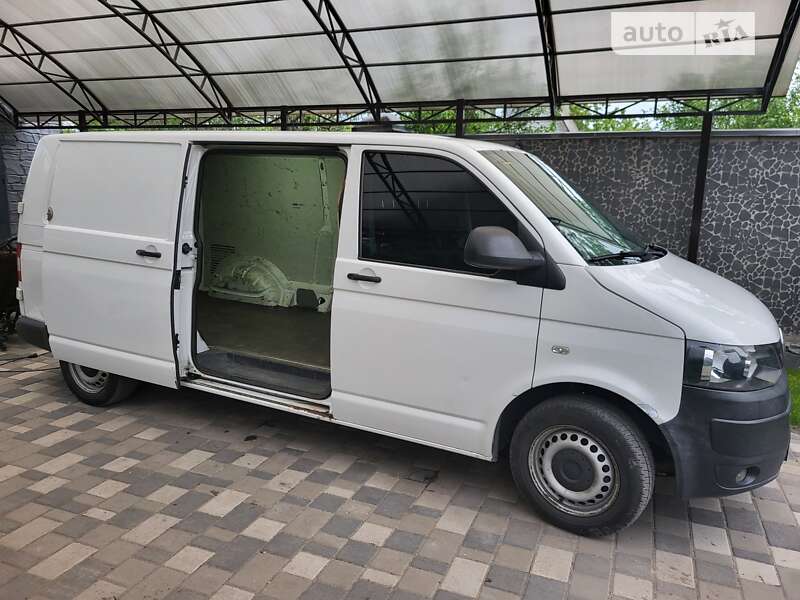 Грузовой фургон Volkswagen Transporter 2013 в Днепре