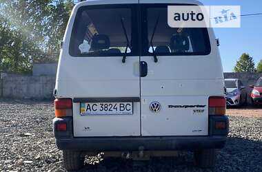 Минивэн Volkswagen Transporter 1998 в Нововолынске