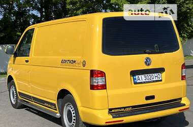 Вантажний фургон Volkswagen Transporter 2014 в Києві