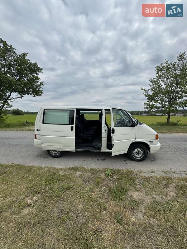 Минивэн Volkswagen Transporter 2003 в Киеве