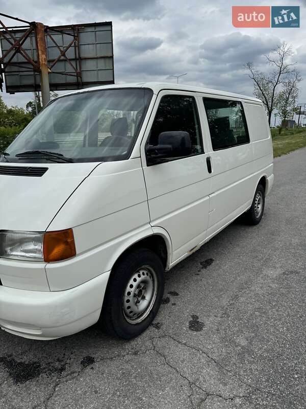 Минивэн Volkswagen Transporter 2003 в Киеве