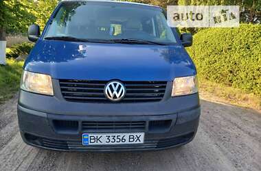 Минивэн Volkswagen Transporter 2005 в Сарнах