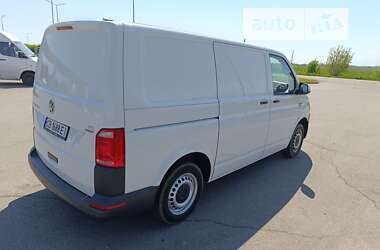 Вантажний фургон Volkswagen Transporter 2016 в Мені