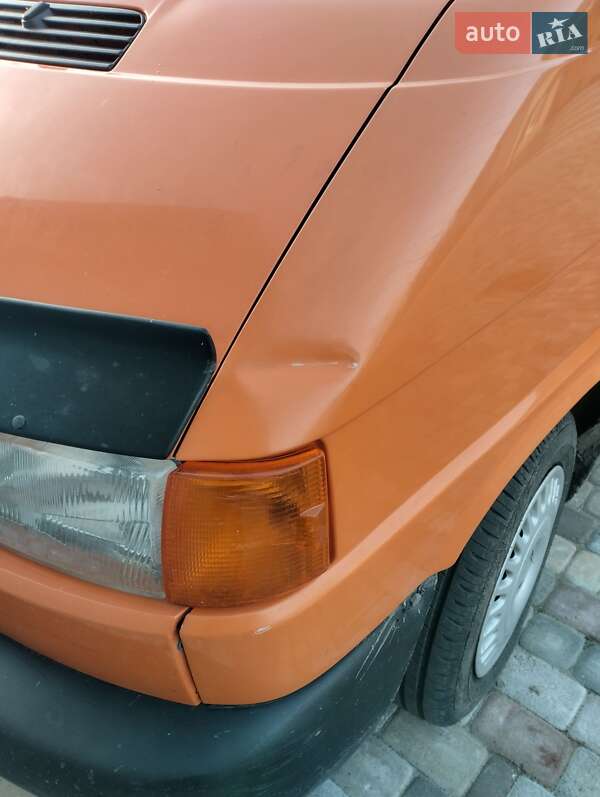 Минивэн Volkswagen Transporter 2000 в Вараше