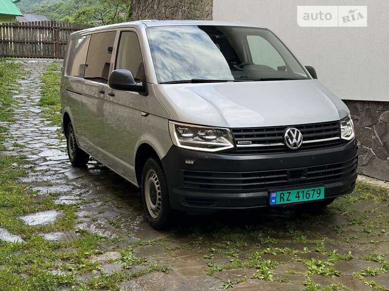 Мінівен Volkswagen Transporter 2018 в Тячеві