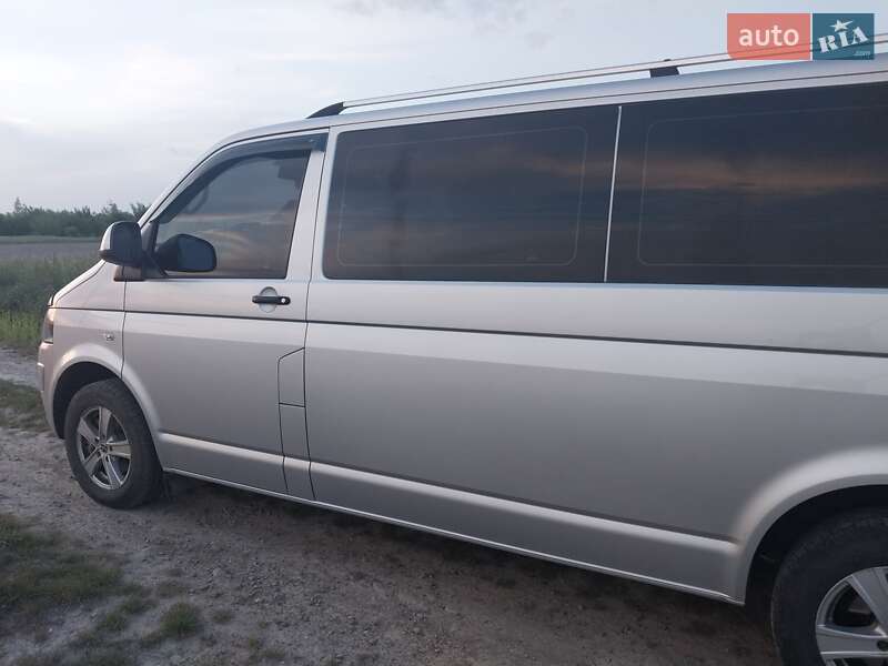 Мінівен Volkswagen Transporter 2013 в Івано-Франківську