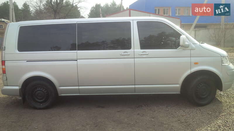 Мінівен Volkswagen Transporter 2006 в Рівному