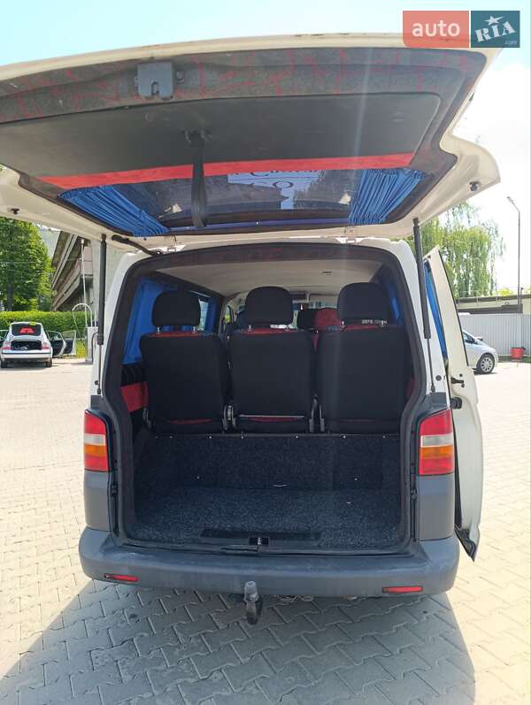 Минивэн Volkswagen Transporter 2006 в Черновцах