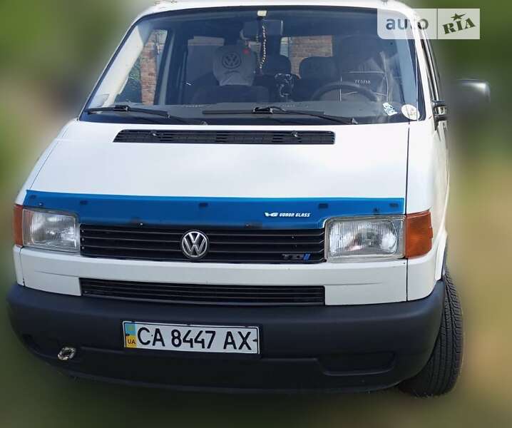 Мінівен Volkswagen Transporter 2000 в Черкасах