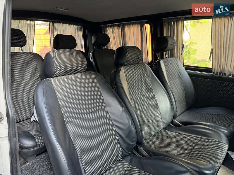 Минивэн Volkswagen Transporter 2005 в Черновцах