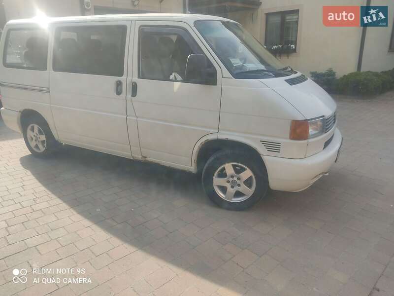 Мінівен Volkswagen Transporter 2001 в Кореці