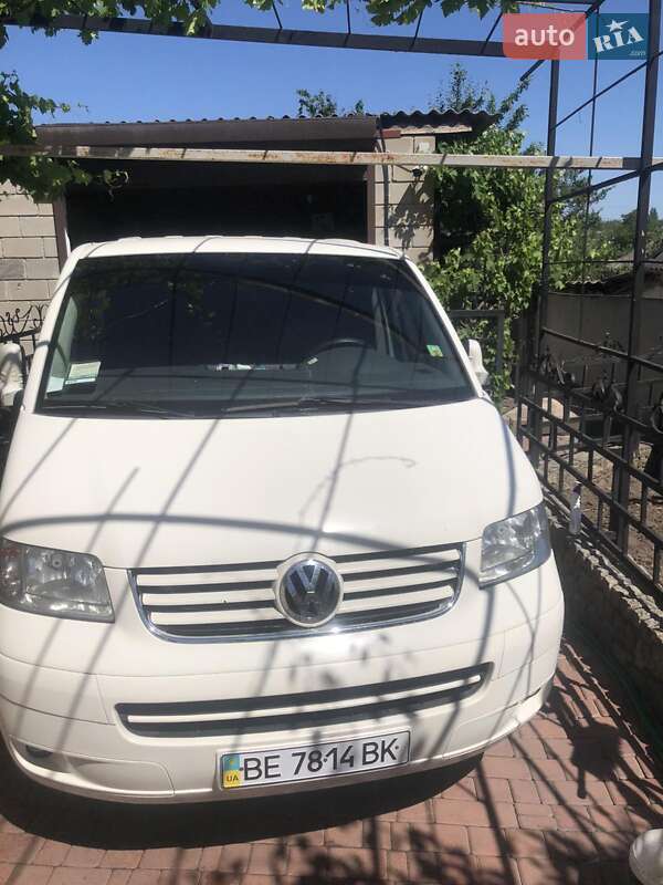 Минивэн Volkswagen Transporter 2008 в 