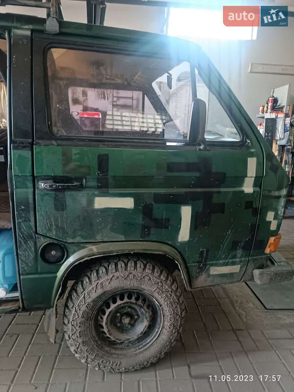 Мінівен Volkswagen Transporter 1986 в Києві