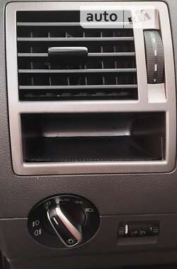 Вантажопасажирський фургон Volkswagen Transporter 2012 в 
