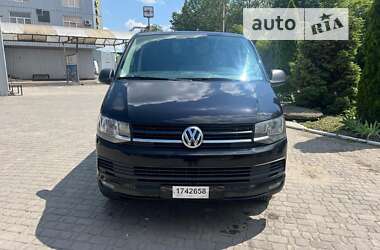 Грузовой фургон Volkswagen Transporter 2015 в Черновцах