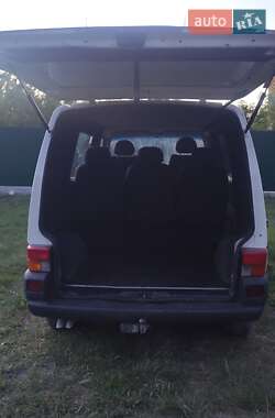Минивэн Volkswagen Transporter 2002 в 
