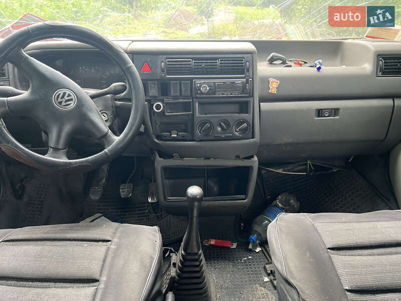 Минивэн Volkswagen Transporter 2001 в Беляевке