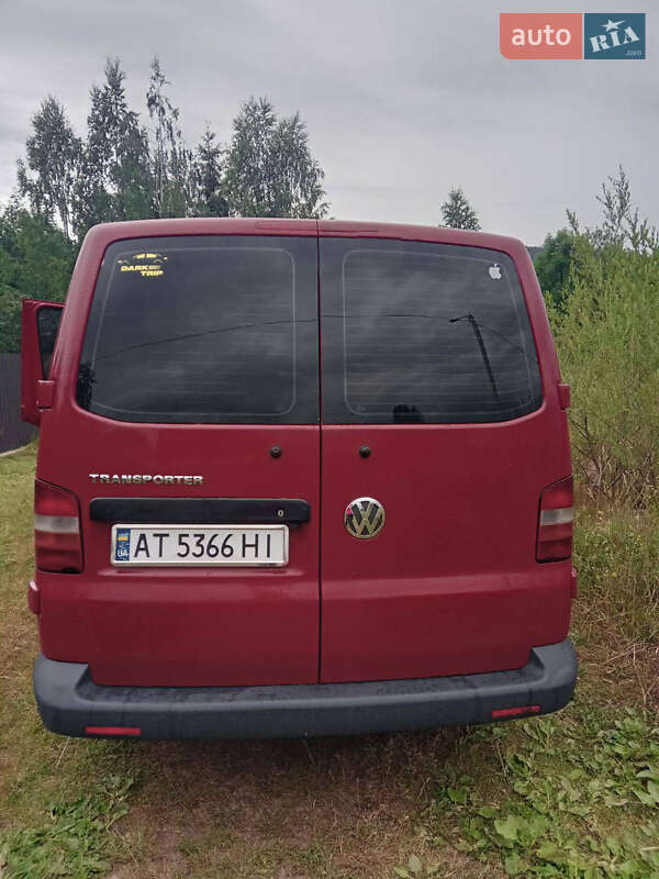 Минивэн Volkswagen Transporter 2006 в Порогах