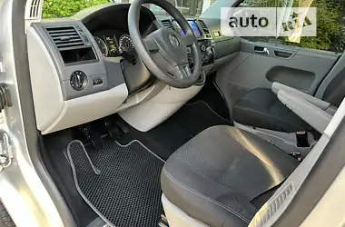 Volkswagen Transporter 2010