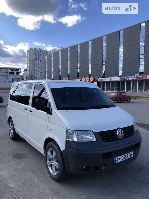 Грузовой фургон Volkswagen Transporter 2009 в Харькове