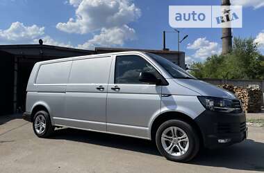 Вантажний фургон Volkswagen Transporter 2016 в Кривому Розі