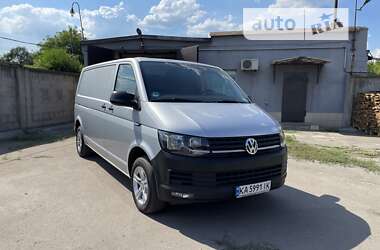 Вантажний фургон Volkswagen Transporter 2016 в Кривому Розі