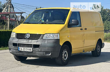 Вантажний фургон Volkswagen Transporter 2009 в Брошневі-Облозі