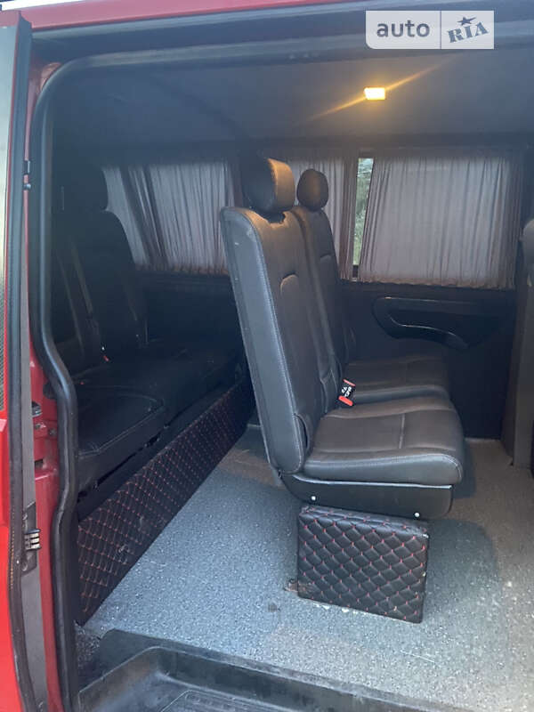 Минивэн Volkswagen Transporter 2005 в Воловце
