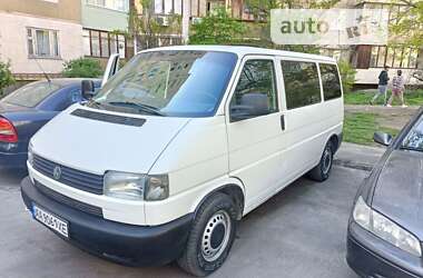 Вантажопасажирський фургон Volkswagen Transporter 2003 в Києві