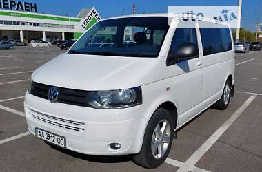 Минивэн Volkswagen Transporter 2010 в Киеве