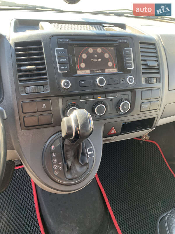 Минивэн Volkswagen Transporter 2010 в Киеве