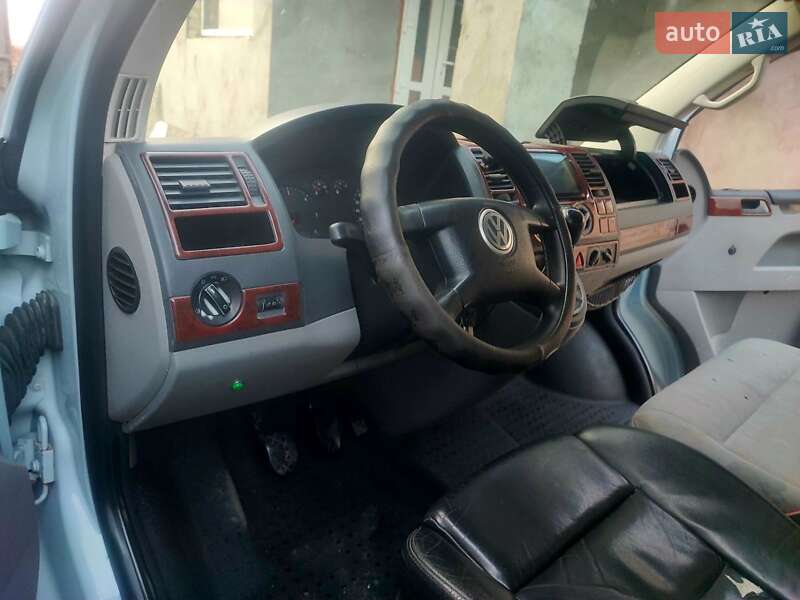 Минивэн Volkswagen Transporter 2004 в Николаеве