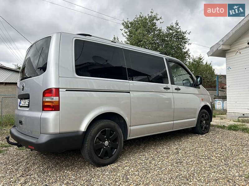 Минивэн Volkswagen Transporter 2005 в Кутах