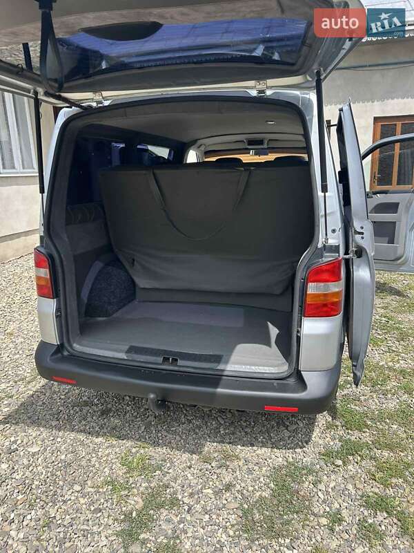 Минивэн Volkswagen Transporter 2005 в Кутах