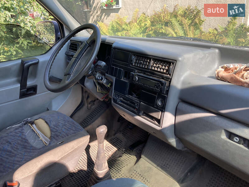 Мінівен Volkswagen Transporter 1994 в Шацьку