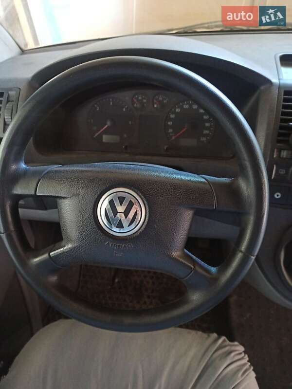 Минивэн Volkswagen Transporter 2006 в Калуше