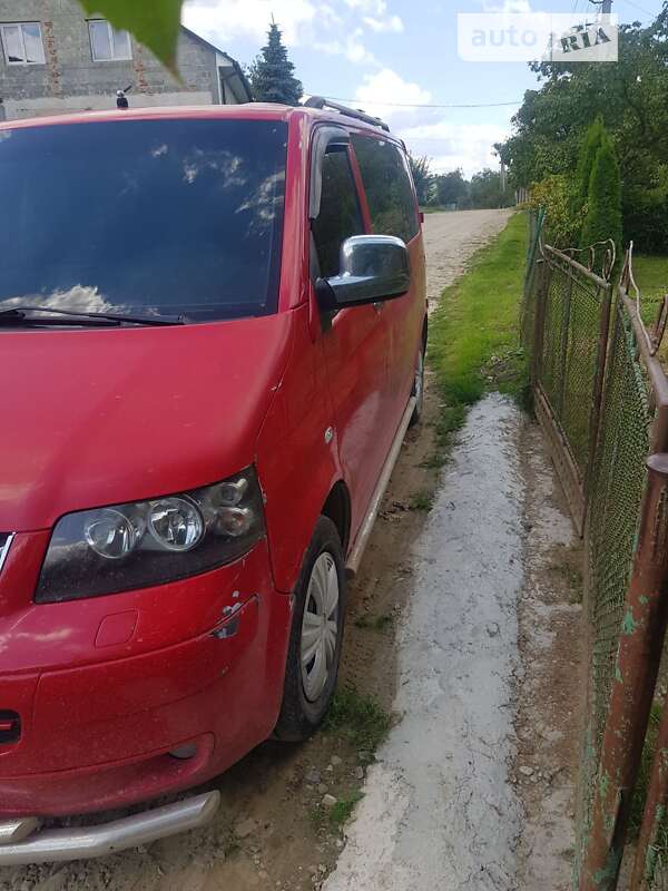 Мінівен Volkswagen Transporter 2004 в Самборі