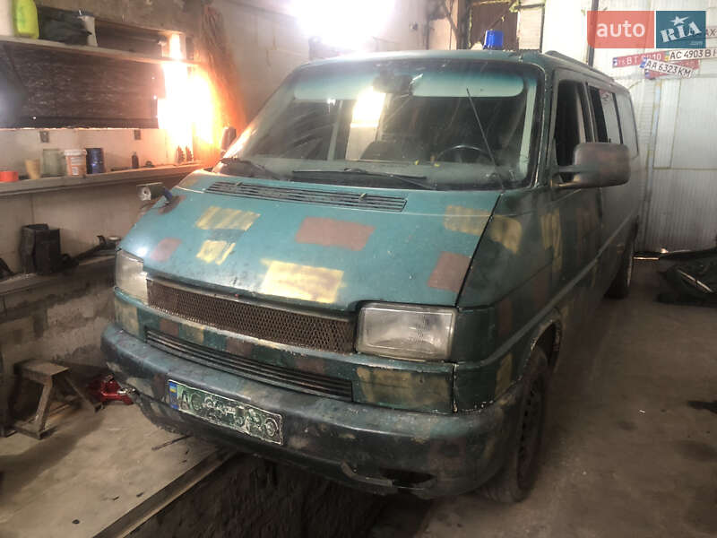 Минивэн Volkswagen Transporter 2002 в Луцке